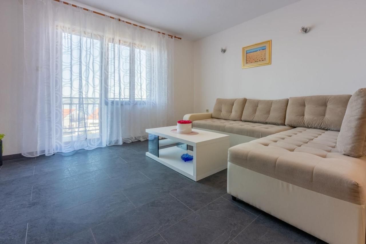 Apartments Filip Crikvenica Exterior photo